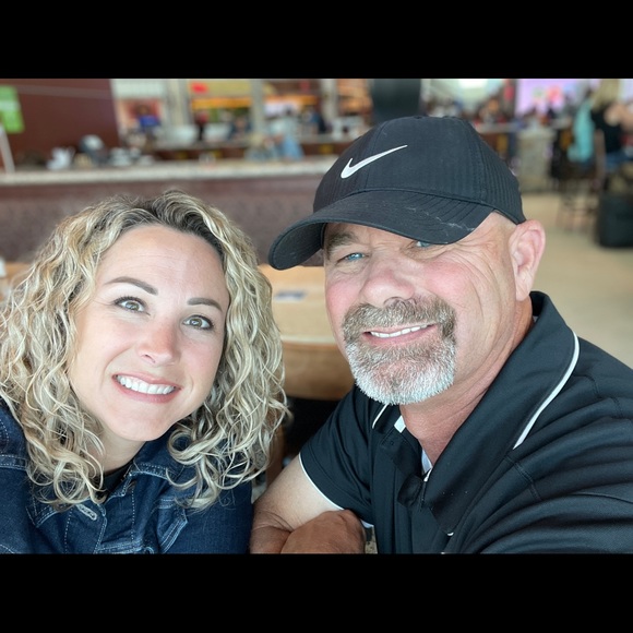 Meet your Posher, Mandy - Picture 1 of 1